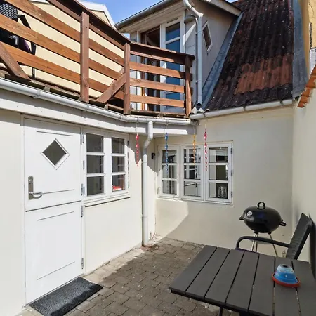 Marilena - 300m From The Sea By Interhome *